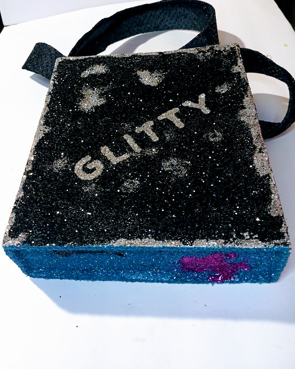 GLITTY SHOULDER BAG