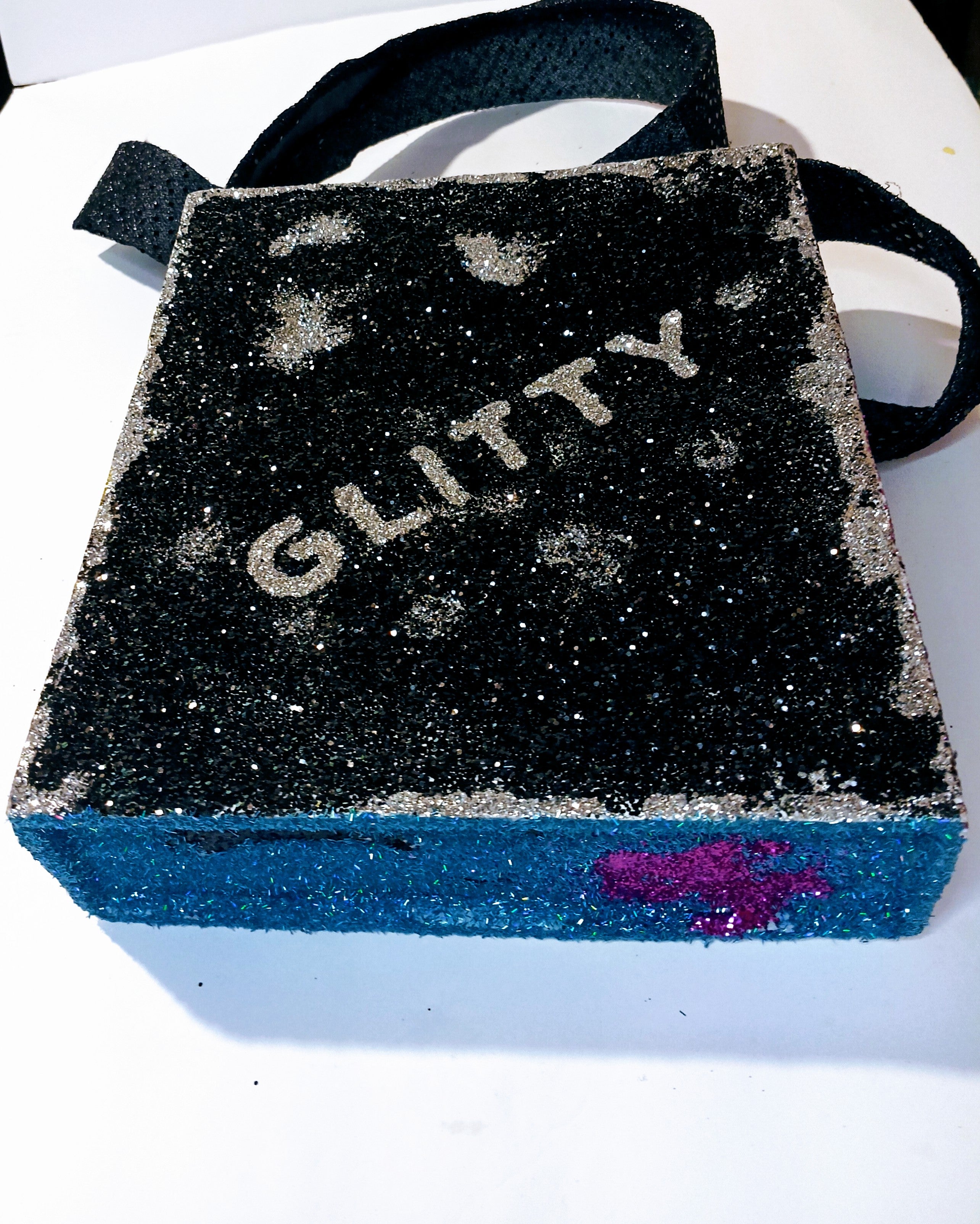GLITTY SHOULDER BAG